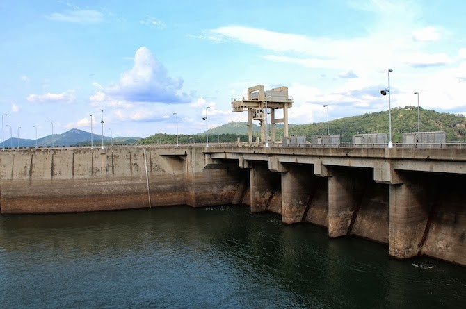 Akosombo Dam, Ghana. Photo: Camilla Zanzanaini/Bioversity International