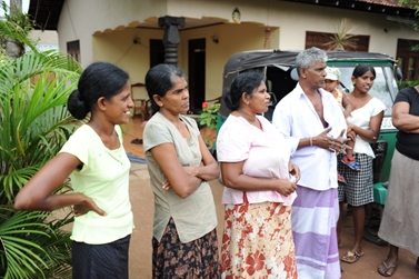 Members of the fish farm collective at Seeduwa, near Negombo.  Photo: IWMI/Saaliya Thilakarathna