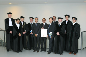 Lal Muthuwatta with the committee before whom he defended his PhD thesis at the University of Twente