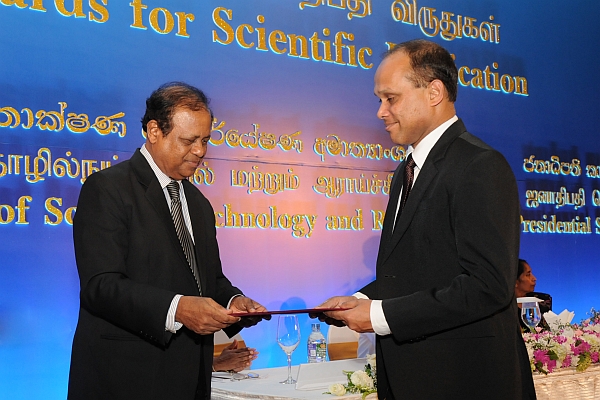 Lal Mutuwatte receives the President's Award 2015
