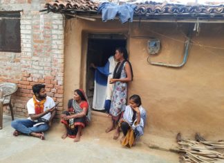 Interview with women of Bairibanwas village, Bankey Bazar, Gaya District, India. (Photo: Vishnuchit Anand/SumArth)